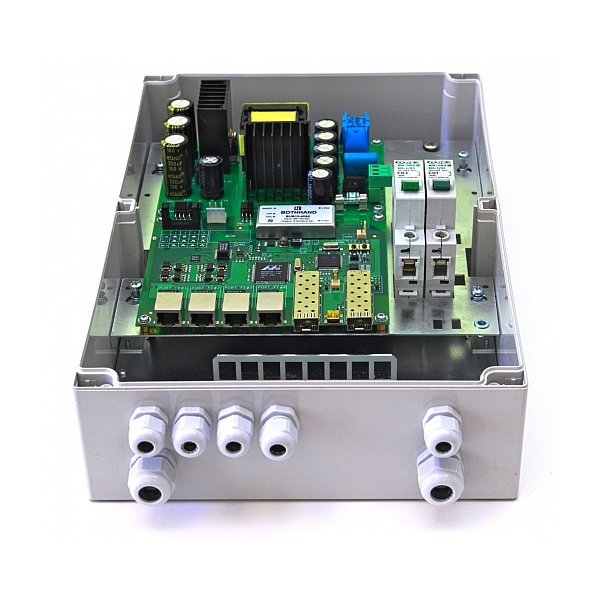 TFortis  PSW-2G+  Гигабитный управляемый уличный коммутатор  для подключения 4 камер с встроенным оп